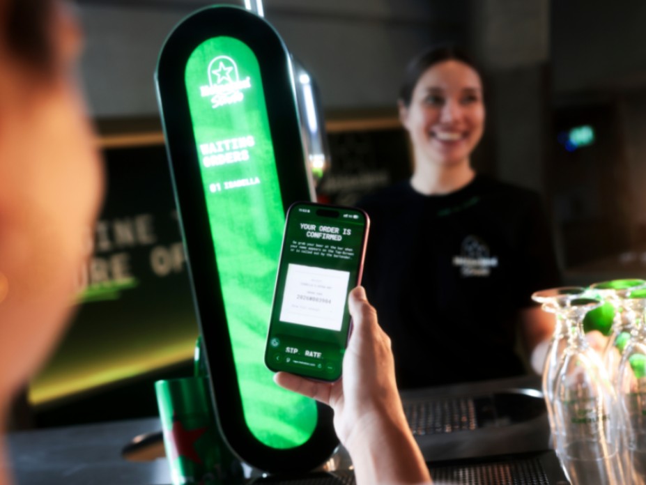 Heineken apresenta chopeira high-tech